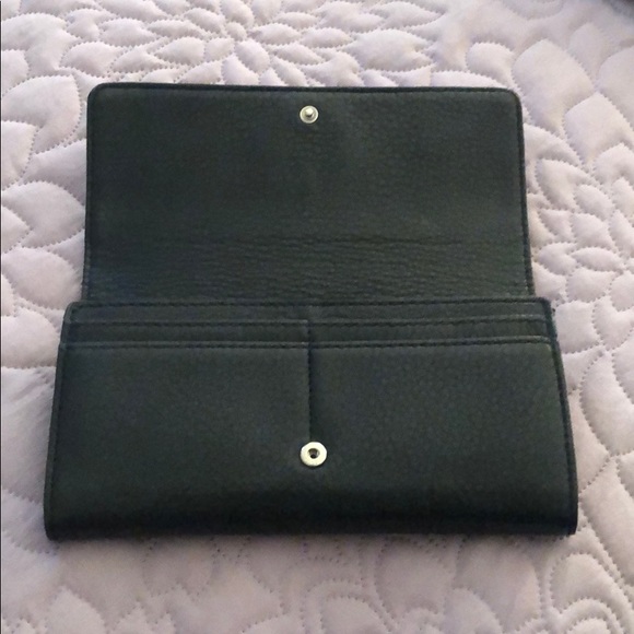 Michael Kors Wallet - Picture 2 of 3